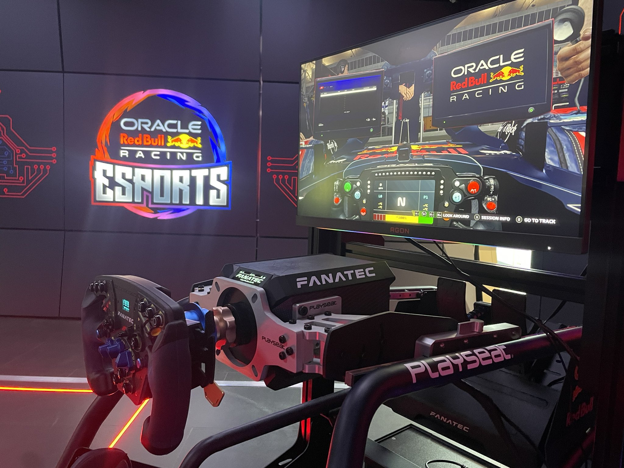 Oracle Red Bull Racing simulator setup